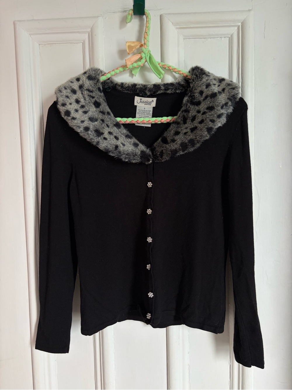Y2K Vintage Jessica Black Cardigan with Gray Faux Fur Leopard Collar